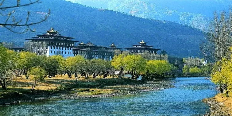 Luxury bhutan Tour, Bhutan Luxury Tours, Bhutan Luxury Tour, Luxury Bhutan Tours, Bhutan Tour Package